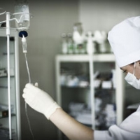 Омские медучреждения будут работать в праздничные дни