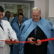 В КМХЦ открыли обновленный операционный блок