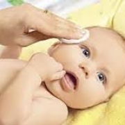 Уход за глазами новорожденного