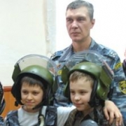 ОМОН заглянул в школу