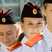 В регионах откроют кадетские корпуса для девочек