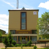 В Омском медицинском колледже начали принимать документы на поступление