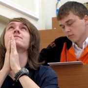 Абитуриенты вошли в первую волну